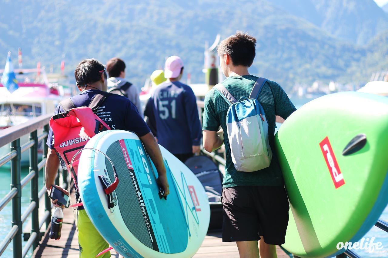 Sun Moon Lake Onelife Hostel Yuchi Bagian luar foto